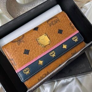 🌵Authentic  MCM Short Trifold Leather Wallet🌵